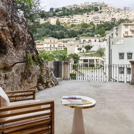 Petra - Isulatravel Villa