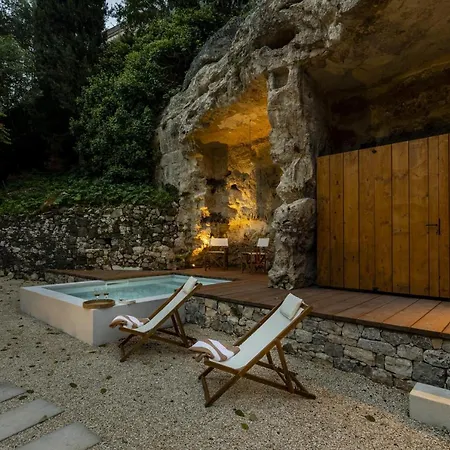Villa Petra - Isulatravel Modica